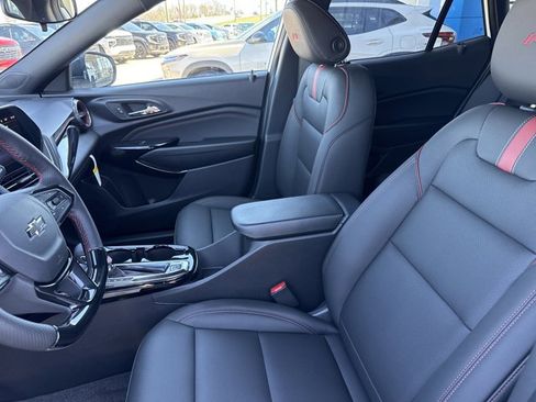 New 2026 Chevrolet Trax RS w/ Sunroof Package image 5