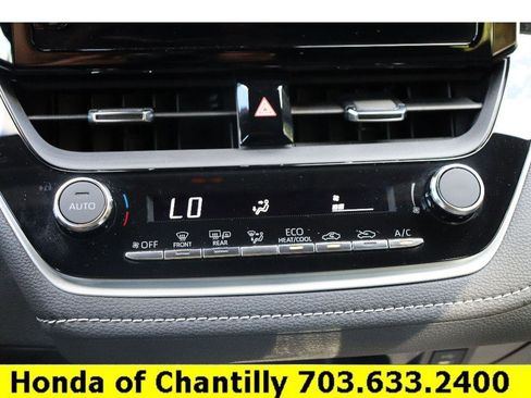 Used 2023 Toyota Corolla SE image 16