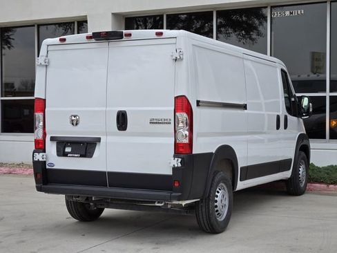Used 2025 RAM ProMaster 2500 w/ Premium Convenience Group image 7