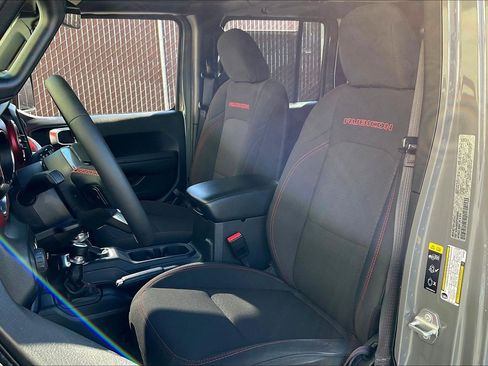 Used 2023 Jeep Wrangler Unlimited Rubicon image 23