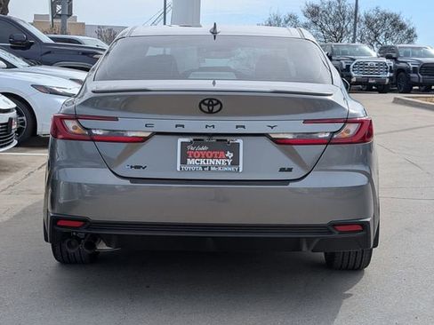 New 2026 Toyota Camry SE image 5