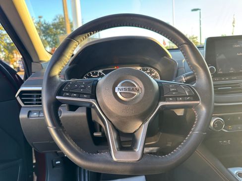 Certified 2020 Nissan Altima 2.5 SR w/ Premium Package image 13