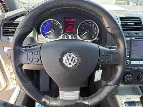Used 2008 Volkswagen R32 AWD/4WD image 16