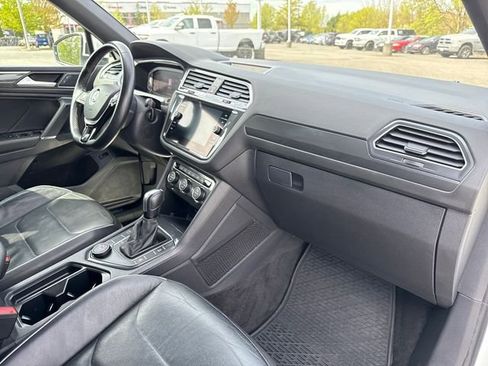 Used 2020 Volkswagen Tiguan SEL Premium R-Line AWD/4WD image 26