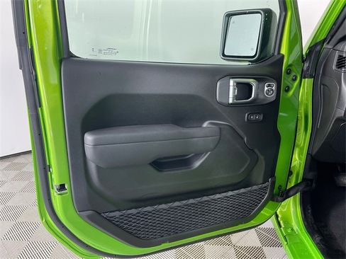 New 2025 Jeep Gladiator Sport image 17