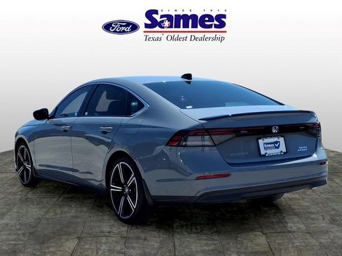 Used 2025 Honda Accord Sport image 7