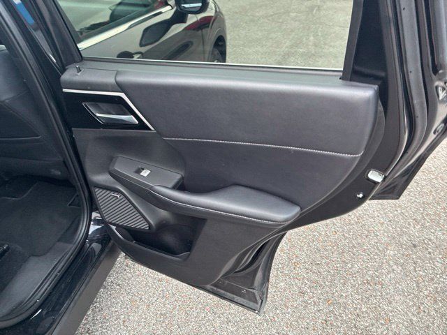 Used 2025 Mitsubishi Outlander SE FWD image 55