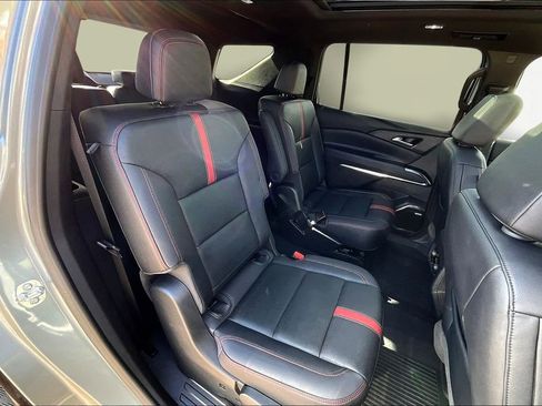 Used 2024 Chevrolet Traverse RS w/ LPO, Floor Liner Package image 29
