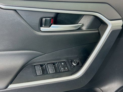 Certified 2025 Toyota RAV4 XLE FWD image 18
