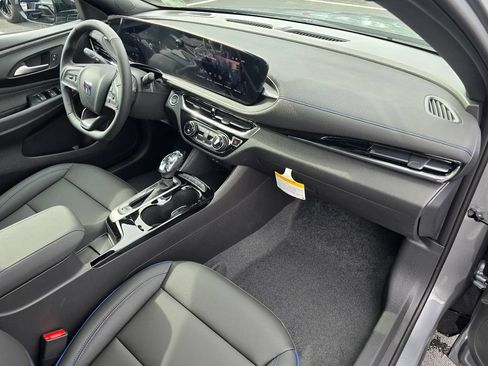 New 2026 Buick Envista Sport Touring w/ Convenience I Package FWD image 25