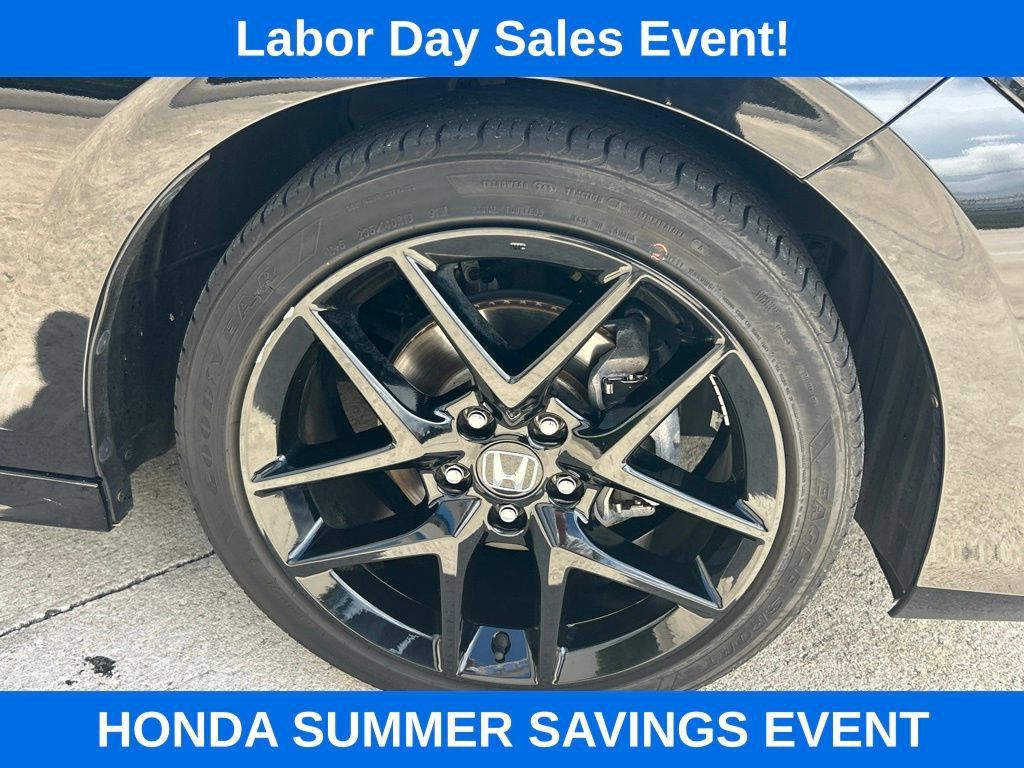 Used 2024 Honda Civic Sport image 4