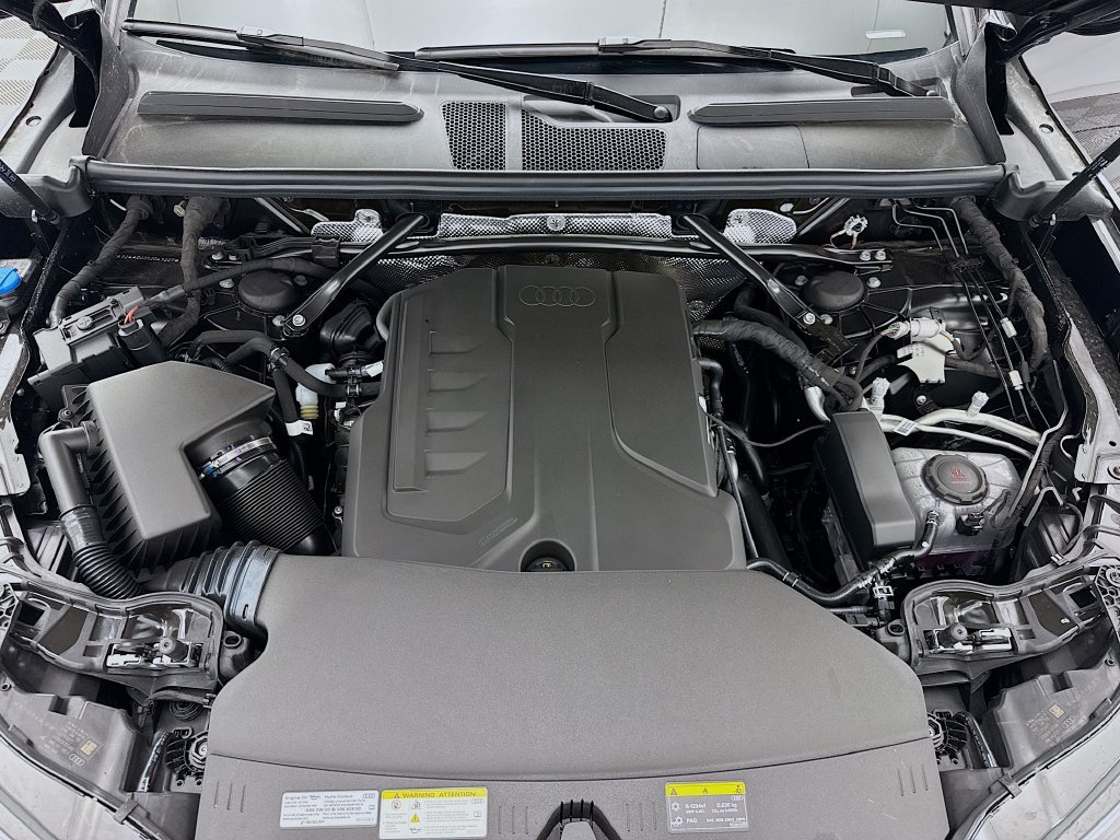 Certified 2025 Audi Q5 Premium Plus w/ Premium Plus AWD/4WD image 28