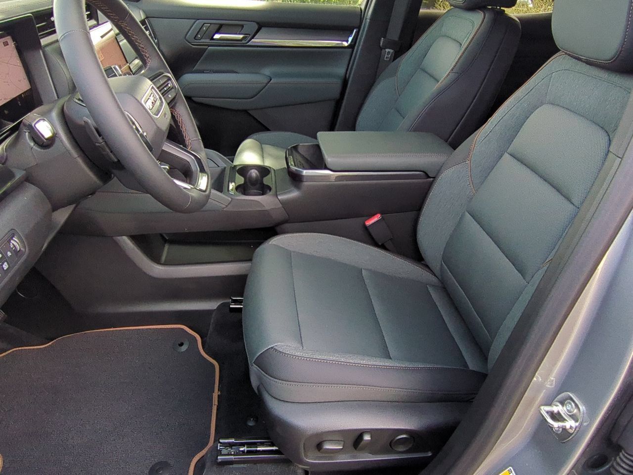 Used 2026 GMC Terrain AT4 w/ Technology Package II AWD/4WD image 19