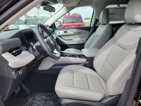 New 2026 Ford Explorer Active w/ Active Comfort Package RWD image 12