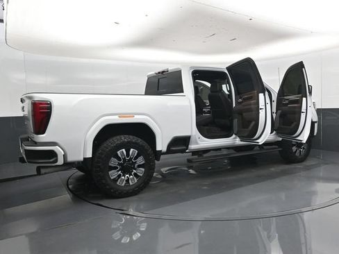 Used 2024 GMC Sierra 2500 Denali w/ Denali Reserve Package AWD/4WD image 53