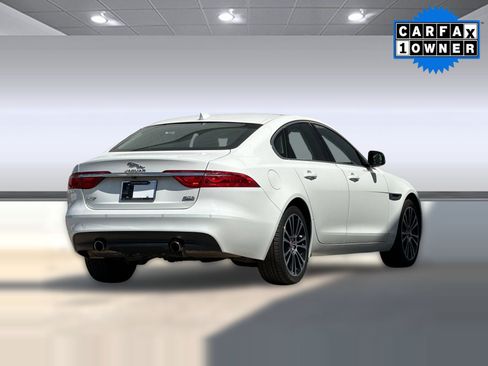 Used 2020 Jaguar XF Prestige AWD/4WD image 9