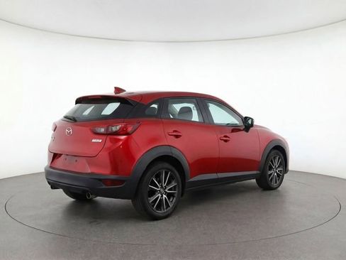 Used 2017 MAZDA CX-3 Touring FWD image 2