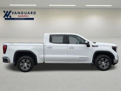 Used 2023 GMC Sierra 1500 SLE image 8