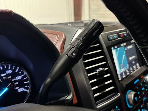 Used 2019 Ford F250 Platinum w/ Platinum Ultimate Package AWD/4WD image 23