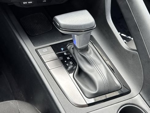 Certified 2025 Hyundai Elantra Sport image 14