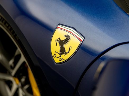 Used 2024 Ferrari 296 GTS RWD image 39