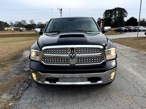 Used 2015 RAM 1500 Laramie AWD/4WD image 2