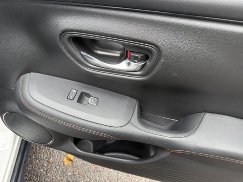 Certified 2024 Honda HR-V Sport image 31