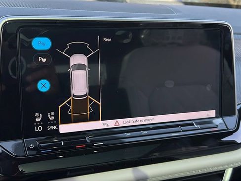 New 2026 Volkswagen Atlas Cross Sport SEL Premium R-Line image 21