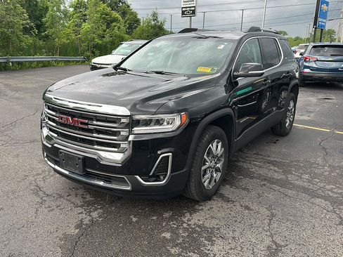 Used 2023 GMC Acadia SLT w/ LPO, Floor Liner Package AWD/4WD image 5