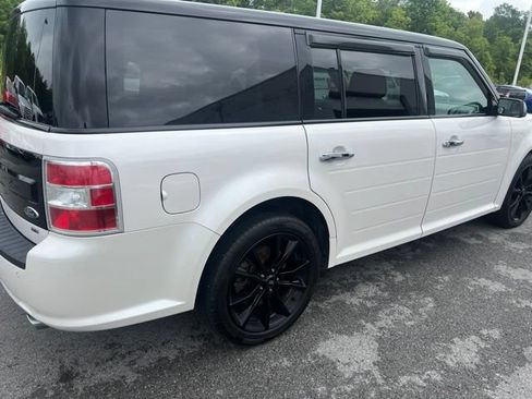 Used 2019 Ford Flex SEL w/ Equipment Group 202A AWD/4WD image 9