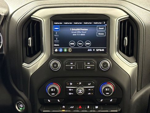 Used 2022 Chevrolet Silverado 1500 LT AWD/4WD image 18
