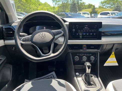 Certified 2025 Volkswagen Taos S AWD/4WD image 21