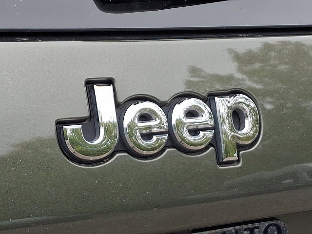Used 2021 Jeep Cherokee Limited w/ Elite Package AWD/4WD image 33
