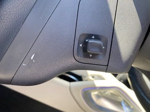 Used 2020 Mercedes-Benz GLE 350 4MATIC image 19