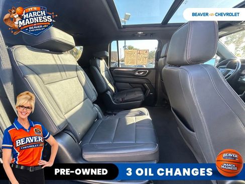 Used 2022 Chevrolet Suburban RST w/ Luxury Package image 21