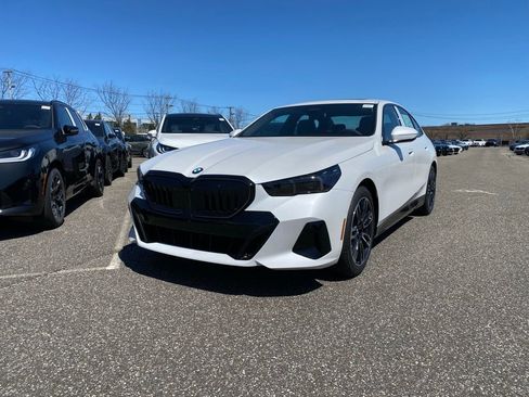 New 2026 BMW 530i xDrive AWD/4WD image 1