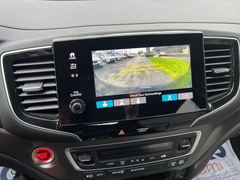 Used 2025 Honda Passport EX-L image 13