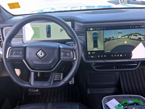 Used 2022 Rivian R1T Adventure image 16