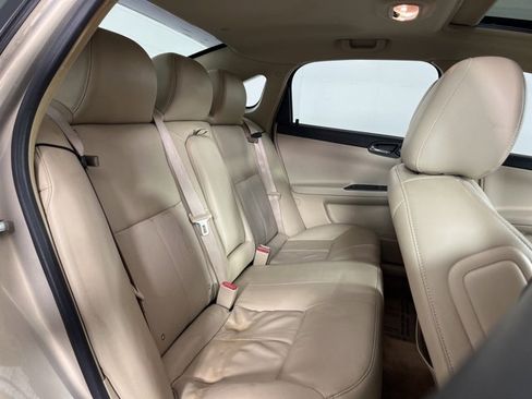 Used 2011 Chevrolet Impala LT w/ Luxury Edition Package image 28