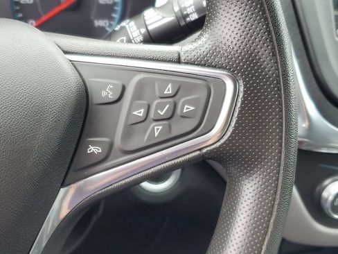 Used 2019 Chevrolet Equinox LS w/ LS Convenience Package AWD/4WD image 17