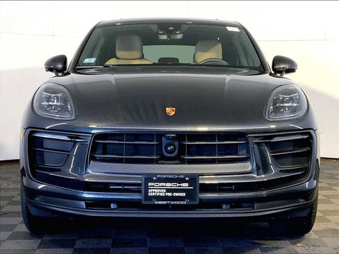 Certified 2026 Porsche Macan AWD/4WD image 10