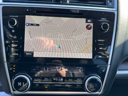 Used 2019 Subaru Outback 2.5i Limited image 16