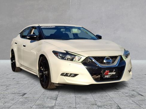 Used 2017 Nissan Maxima SR w/ Midnight Edition image 2