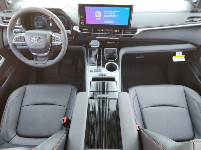 New 2026 Toyota Sienna XLE Woodland Edition AWD/4WD image 24