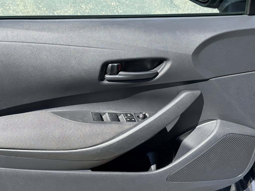 Used 2024 Toyota Corolla LE FWD image 15