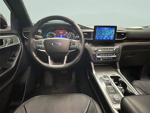 Used 2020 Ford Explorer Limited image 17
