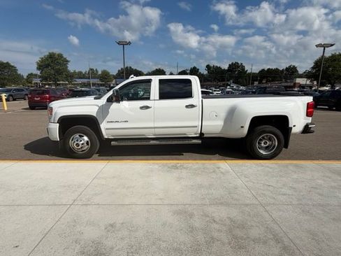Used 2016 GMC Sierra 3500 Denali w/ Duramax Plus Package AWD/4WD image 11