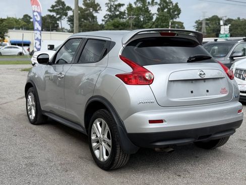 Used 2014 Nissan Juke S FWD image 6