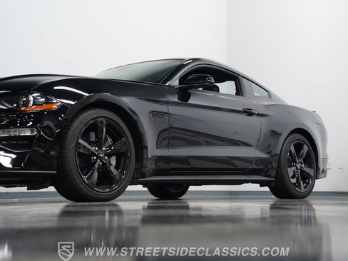 Used 2021 Ford Mustang GT w/ Black Accent Package RWD image 22