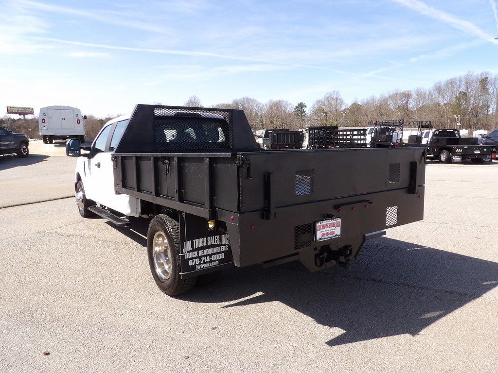 Used 2017 Ford F350 XL RWD image 5